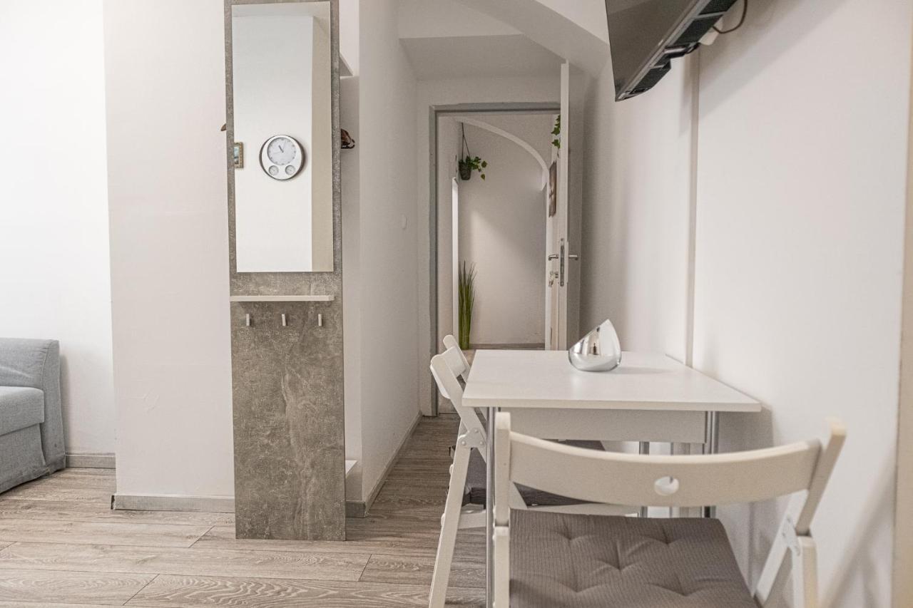 Pleasing Room Hauptbahnhof With Best Location Vienna Luaran gambar